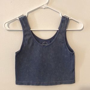 stretchy blue cropped tank